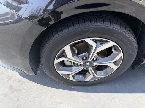 Used 2019 Kia Forte LXS FWD image 20