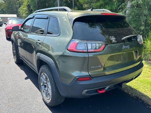 Used 2021 Jeep Cherokee Trailhawk w/ Sun, Sound & Nav Group AWD/4WD image 7