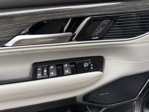 Used 2022 Jeep Wagoneer Series III image 18