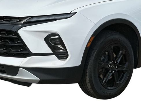 Used 2024 Chevrolet Blazer LT w/ Convenience Package FWD image 7
