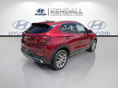 Used 2022 Buick Encore GX Essence w/ Experience Buick Package FWD image 6