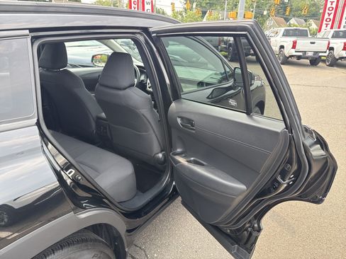 Used 2023 Toyota Corolla Cross LE w/ Moonroof Package AWD/4WD image 24