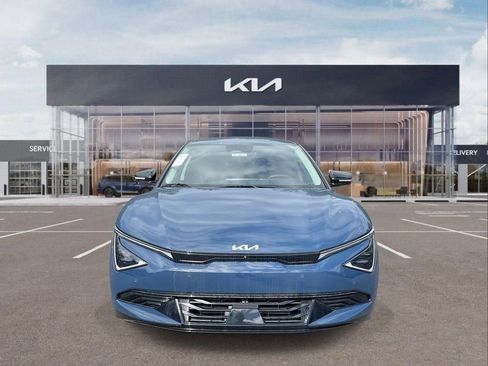 New 2025 Kia EV6 Wind image 3
