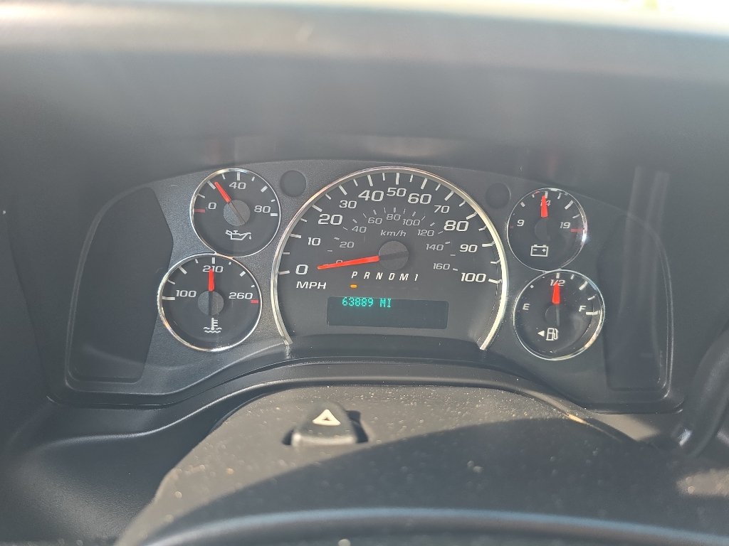Used 2014 Chevrolet Express 2500 RWD image 19