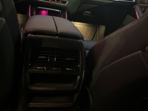 Used 2024 BMW X5 sDrive40i w/ M Sport Package image 10