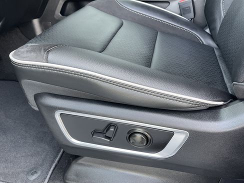 New 2026 RAM 1500 Laramie w/ Night Edition image 21