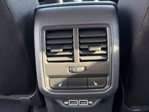 Used 2022 Volkswagen Passat 2.0T image 26