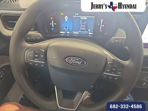 Used 2025 Ford Maverick XLT FWD image 11