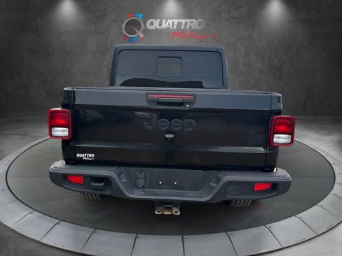 Used 2021 Jeep Gladiator Sport image 4