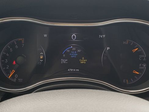 Used 2019 Jeep Grand Cherokee Limited AWD/4WD image 30