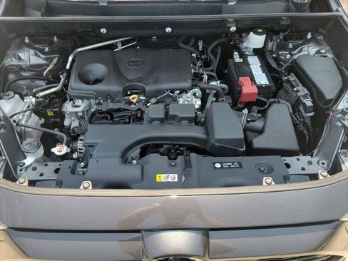 Certified 2023 Toyota RAV4 LE FWD image 35