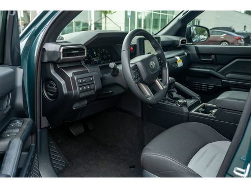 Used 2025 Toyota 4Runner TRD Off-Road AWD/4WD image 11