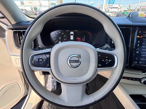 Used 2018 Volvo XC60 T8 Inscription AWD/4WD image 24