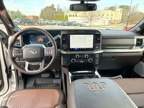 Used 2025 Ford F250 King Ranch w/ Chrome Package image 32