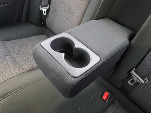 Used 2015 Nissan Sentra SV image 27