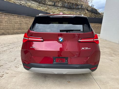 Certified 2025 BMW X3 xDrive30i w/ Premium Package image 4