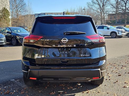 Certified 2024 Nissan Rogue SV image 5
