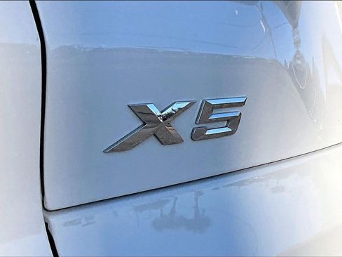 Used 2023 BMW X5 xDrive45e image 21
