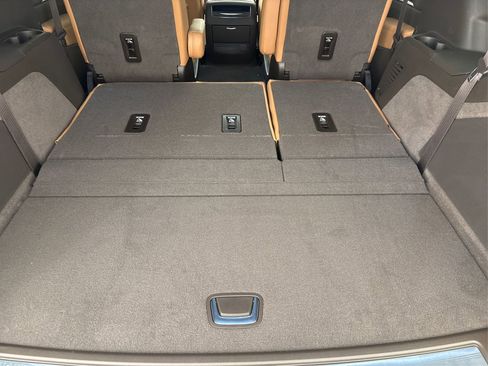 New 2025 Cadillac Escalade Premium Luxury image 13