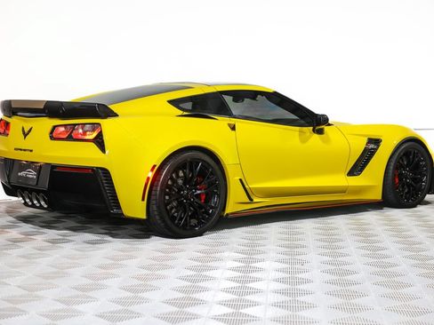 Used 2016 Chevrolet Corvette Z06 w/ 3LZ Preferred Equipment Group RWD image 6