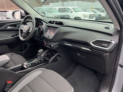 Used 2023 Chevrolet TrailBlazer LT image 25