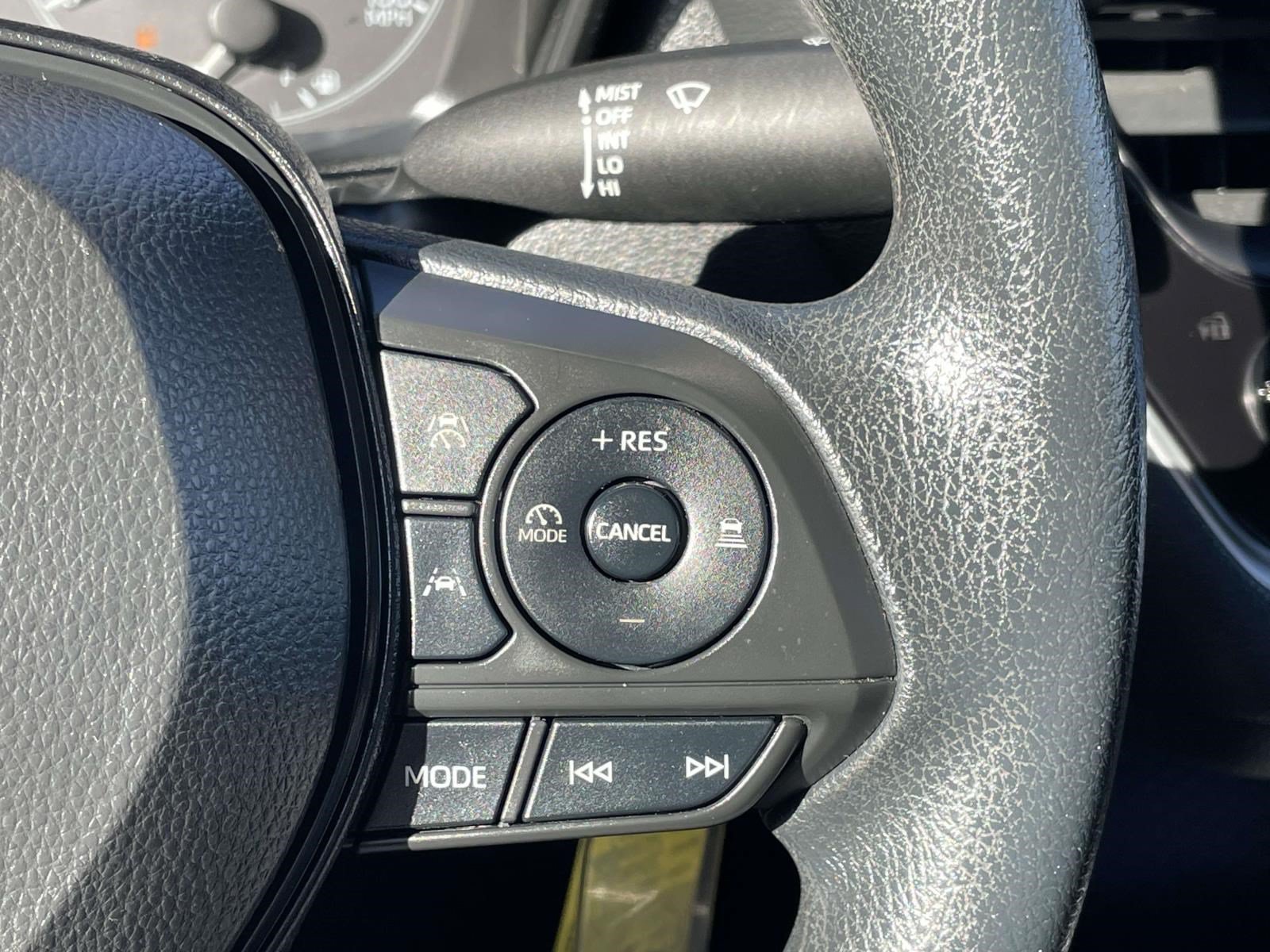 Used 2023 Toyota Corolla LE FWD image 21
