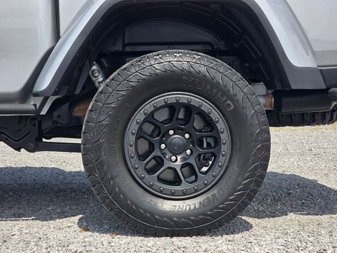 Used 2020 Jeep Gladiator Rubicon AWD/4WD image 9
