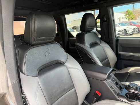 Used 2023 Ford Bronco Black Diamond AWD/4WD image 15