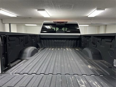 Certified 2024 GMC Sierra 2500 SLT w/ SLT Premium Package image 25
