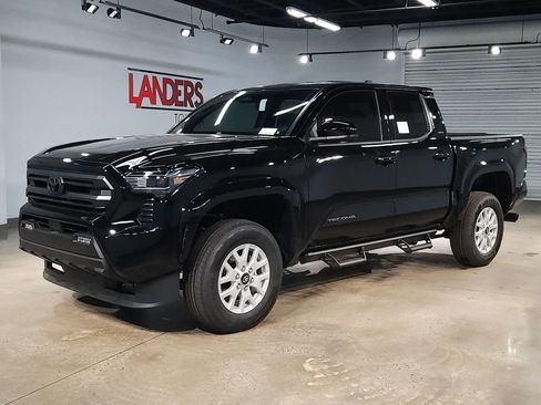 New 2026 Toyota Tacoma SR5 AWD/4WD image 3
