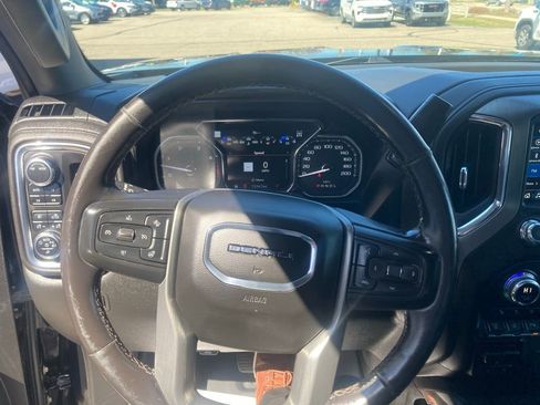 Used 2022 GMC Sierra 2500 Denali image 24