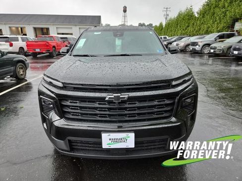 New 2026 Chevrolet Traverse LT w/ Midnight/Sport Edition AWD/4WD image 2
