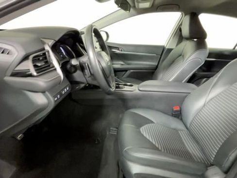 Used 2024 Toyota Camry SE FWD image 19