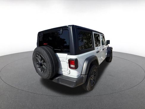 Used 2025 Jeep Wrangler Unlimited Sport AWD/4WD image 4