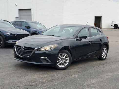 Used 2014 MAZDA MAZDA3 i Touring image 28