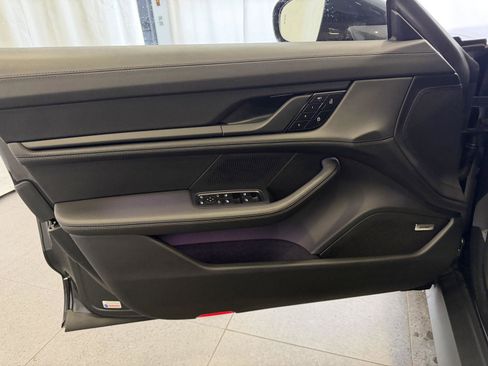 Used 2023 Porsche Taycan 4S image 15