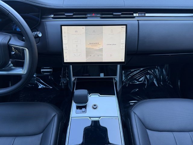 Certified 2025 Land Rover Range Rover SE AWD/4WD image 15