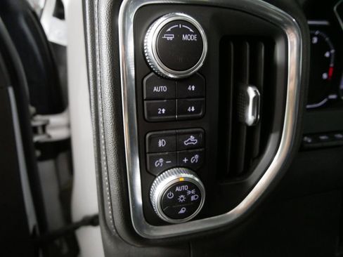 Used 2022 GMC Sierra 3500 Denali w/ Denali Ultimate Package image 19