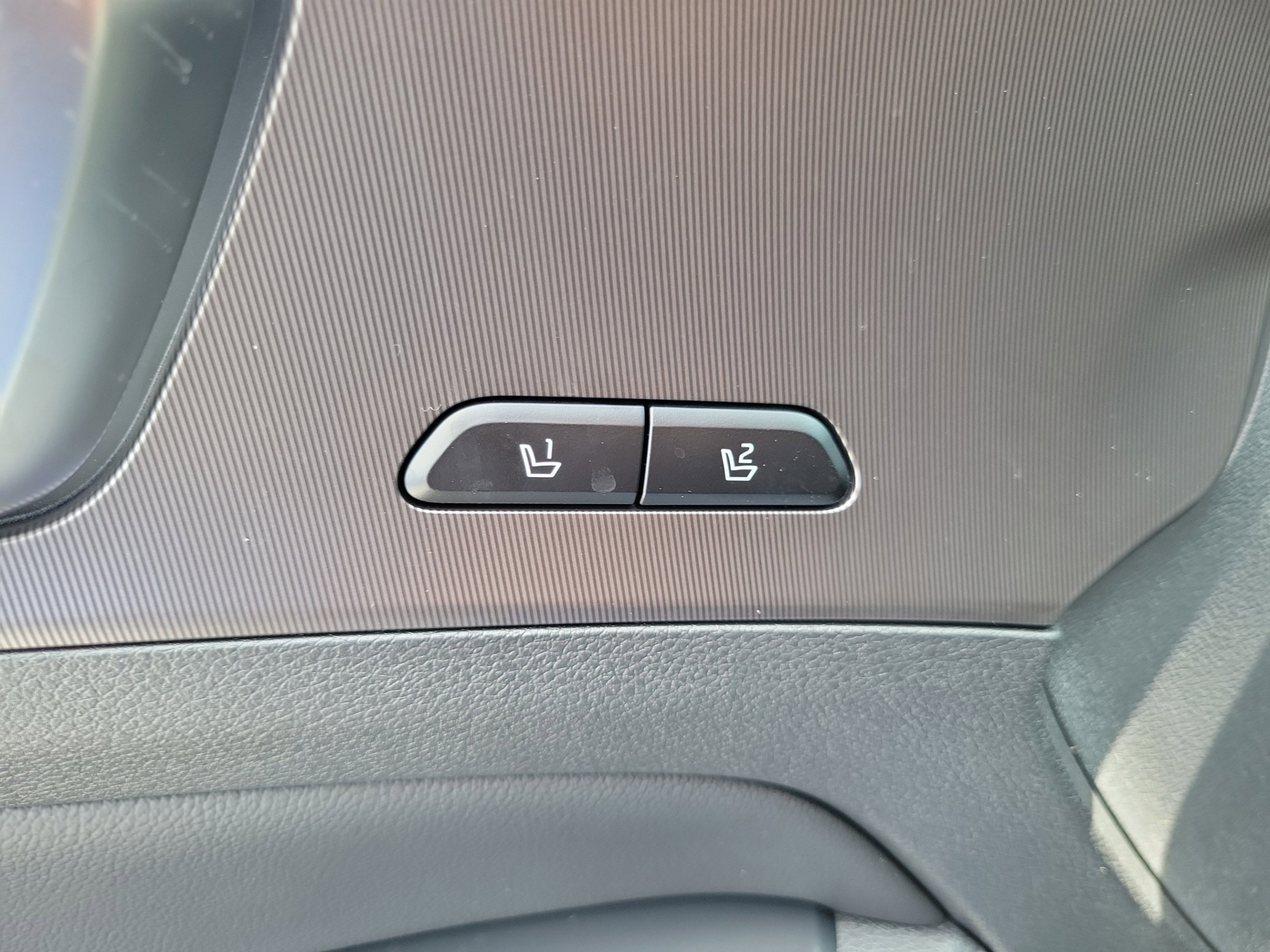 New 2026 Kia Sportage SX FWD image 17