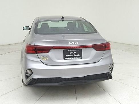 Used 2023 Kia Forte LXS w/ LXS Technology Package image 6