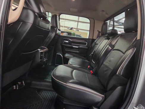 Used 2019 RAM 2500 Laramie AWD/4WD image 9
