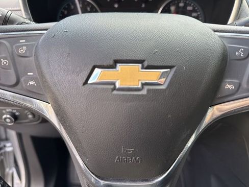 Used 2021 Chevrolet Equinox Premier image 14