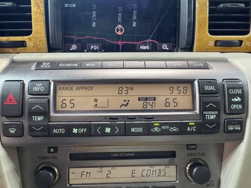 Used 2004 Lexus SC 430 Convertible RWD image 27