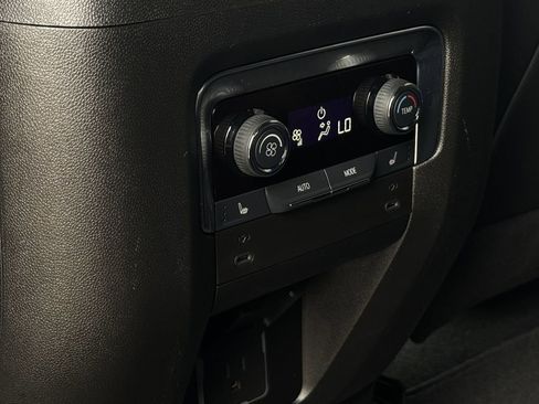 Used 2025 Chevrolet Tahoe RST image 30