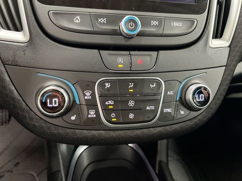 Used 2024 Chevrolet Malibu LT FWD image 16