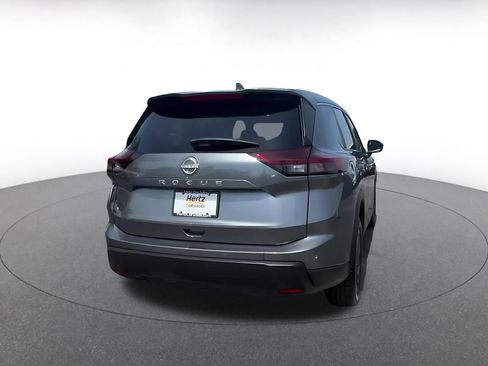 Used 2025 Nissan Rogue SV image 15