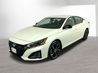 Used 2024 Nissan Altima 2.5 SR