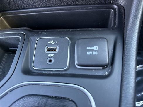 Used 2021 Jeep Cherokee Latitude Lux image 21