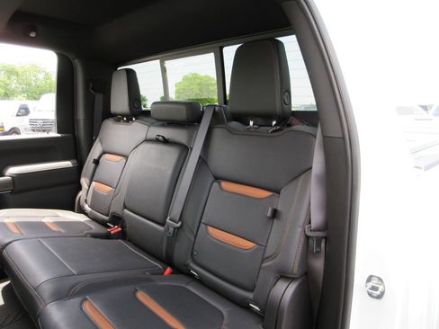 Used 2023 GMC Sierra 2500 AT4 w/ AT4 Premium Plus Package AWD/4WD image 24