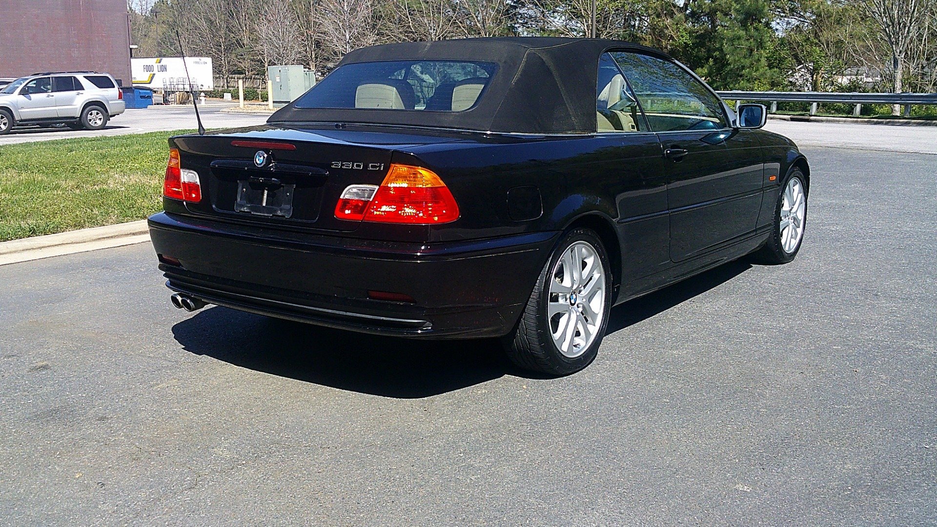 Used 2001 BMW 330Ci Convertible RWD image 2